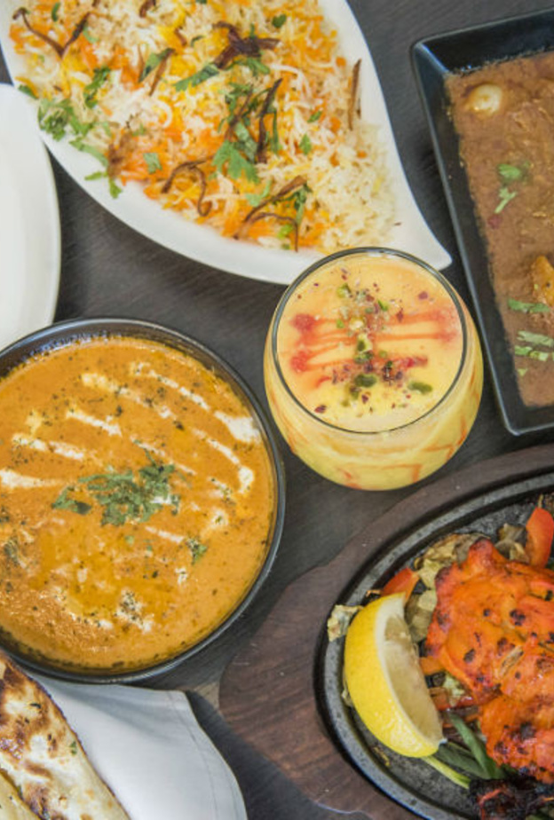 بتر تشكن من الاطباق الرئيسية الهندية