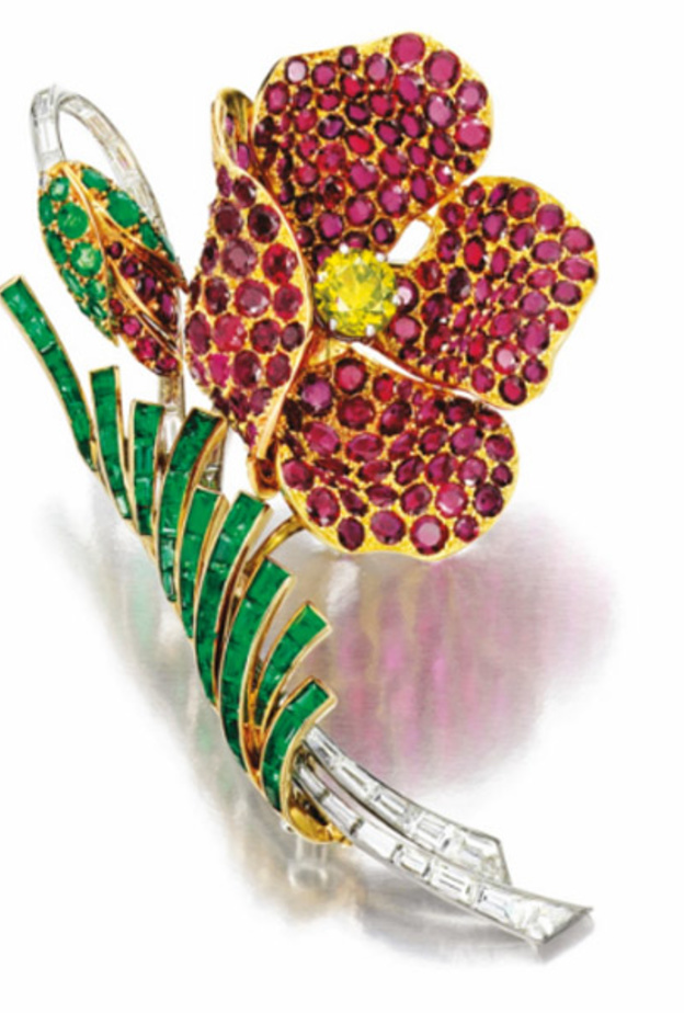 طقم الزمرد من فان كليف أند أربلز