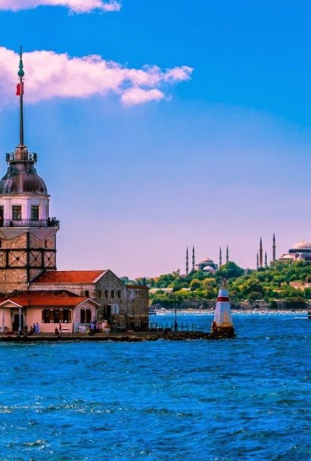 مدينة كبادوكيا هي مدينة تاريخية شهيرة، تقع وسط منطقة الأناضول