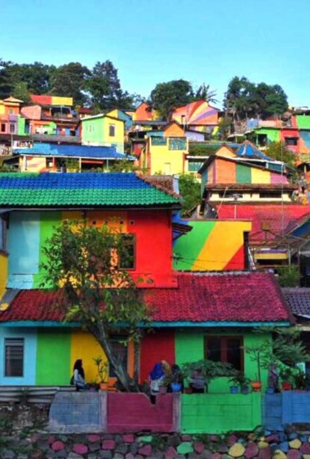 معالم ساحرة في اندونيسيا