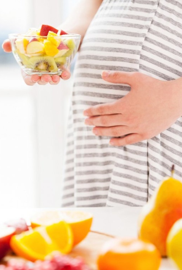 فوائد الفواكه للمرأة الحامل