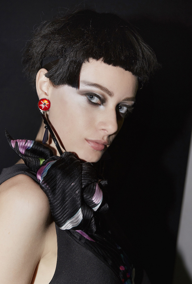 ابتكرت ليندا كانتيلو خبيرة المكياج العالمية في دار جورجيو أرماني Giorgio Armani، إطلالة مكياج جديدة