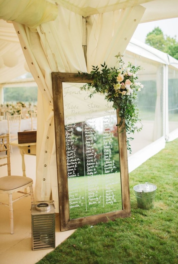 ديكورات الزفاف بتوقيع المرايا الناعمة و المميزة 