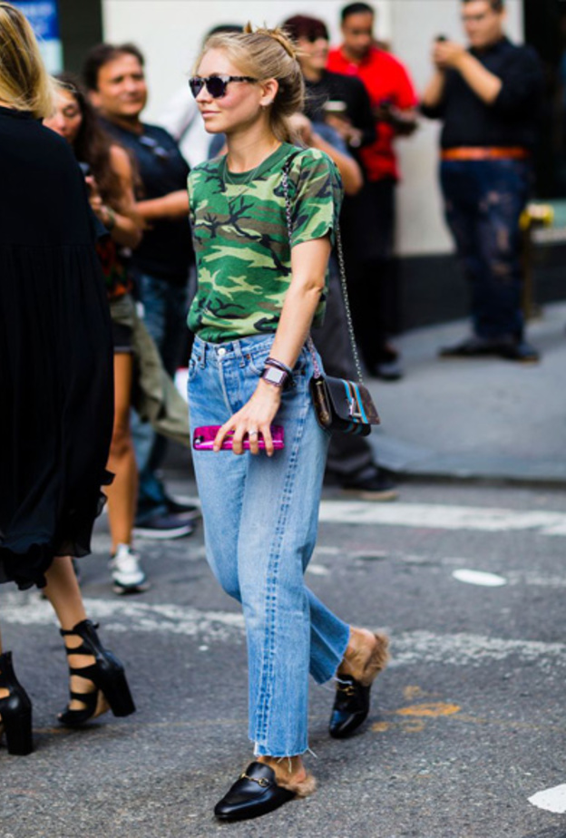 Dolce & Gabbana صندل من الفرو الأسود من