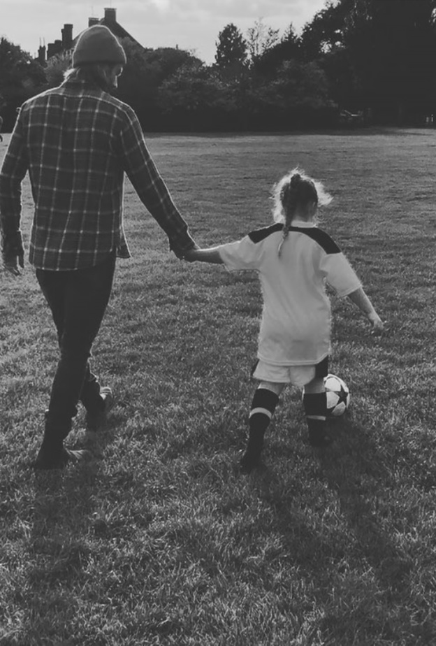 ديفيد بيكهام ينشر فيديو لابنته هاربر