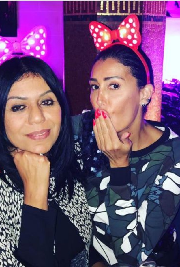 غادة عبد الرازق في باريس