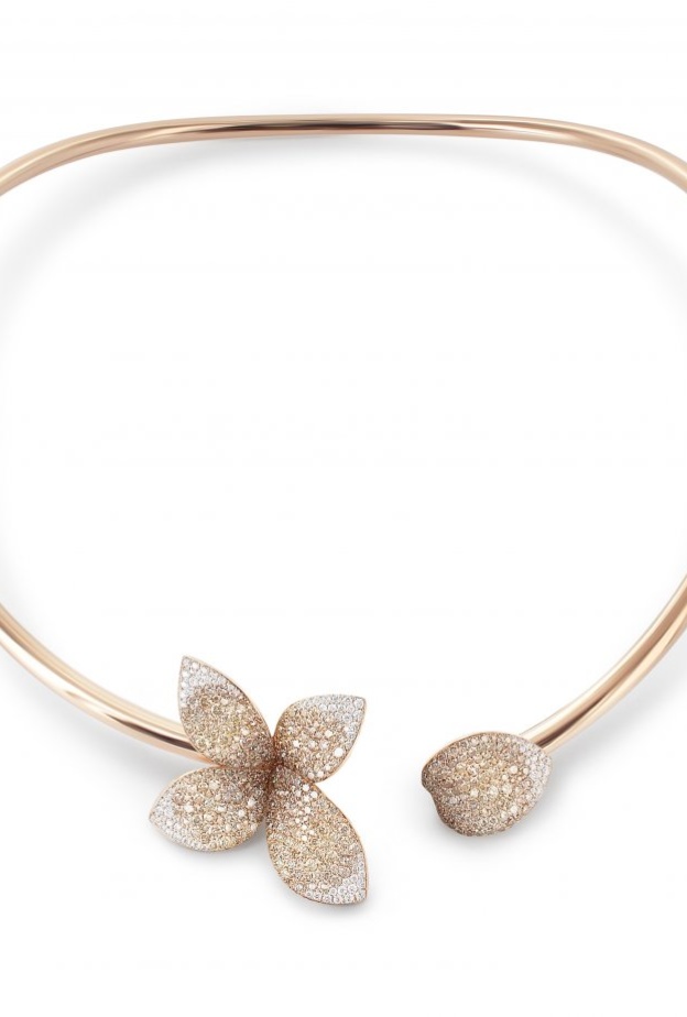 قلادة ثيوو فينيل من الذهب الأبيض والماس