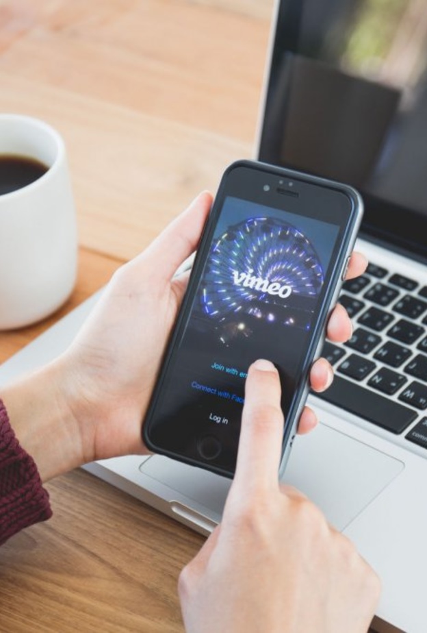 أطلقت فيميو ميزة البث المباشر بعد استحواذها على منصة Livestream