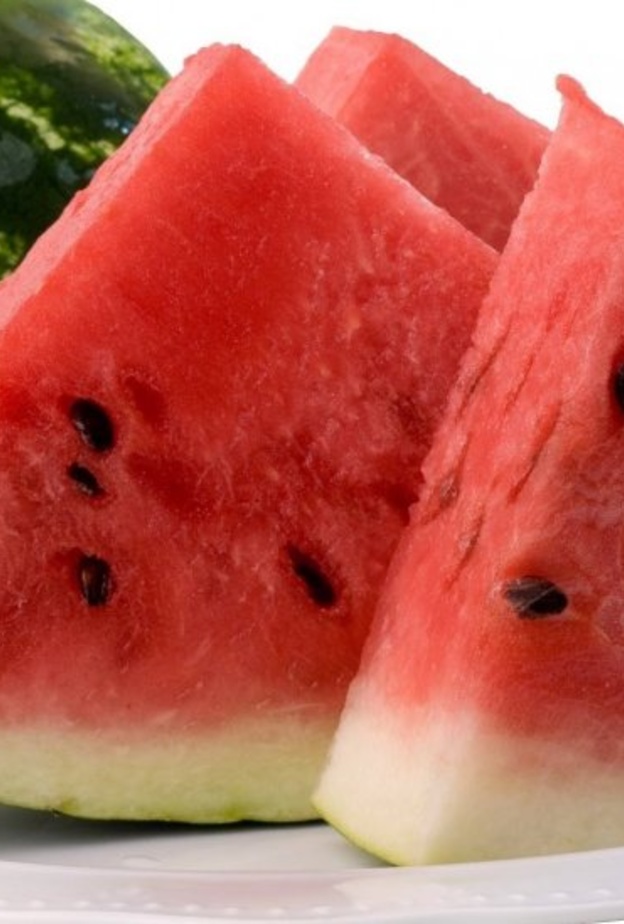 الثوم أهم الأطعمة التي تعزز مناعة الجسم.