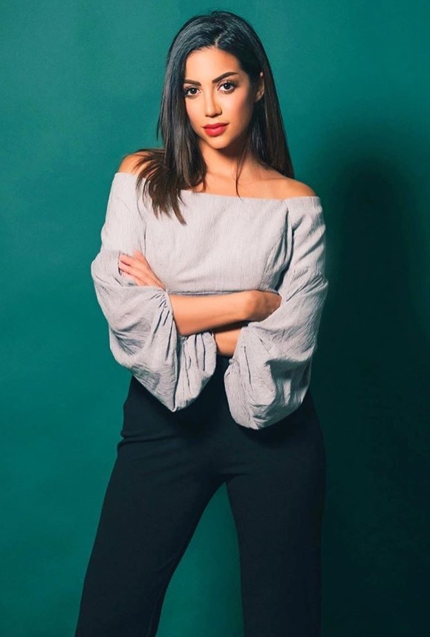 ريم الصانع اعتمدت على الجلد لاطلالاتها اليومية 