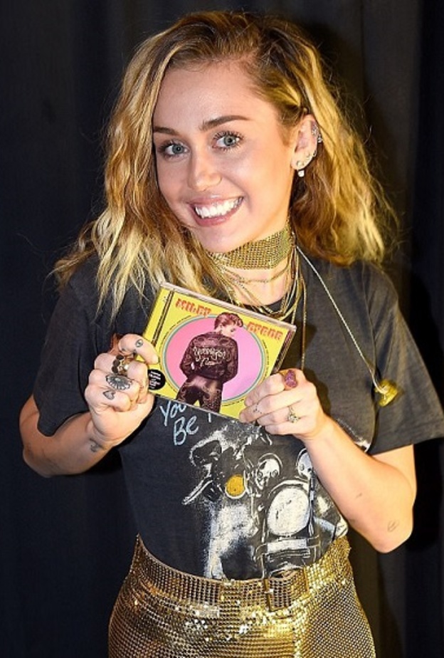 مايلي سايرس