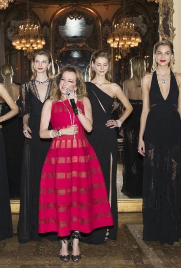 Caroline Scheufele برفقة العارضات المتألقات بمجوهرات Chopard