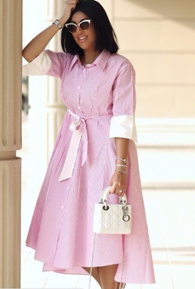 سندس القطان بطلة شبابية أنيقة بقميض زهري وبنطلون جينز