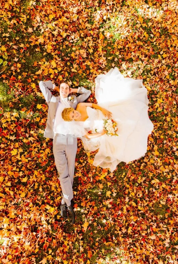 الوان الباقة في زفافك الخريفي.