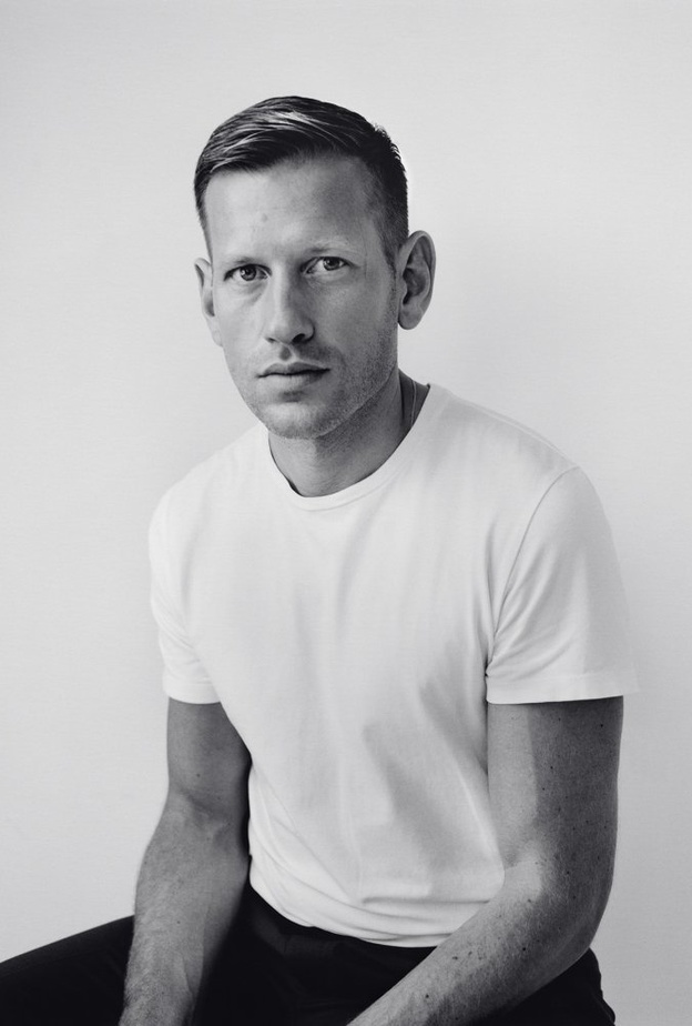 بول أندرو مديراً إبداعياً لقسم الملابس النسائية لدى Salvatore Ferragamo