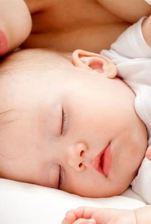 اسباب عدم نوم الرضيع ليلا