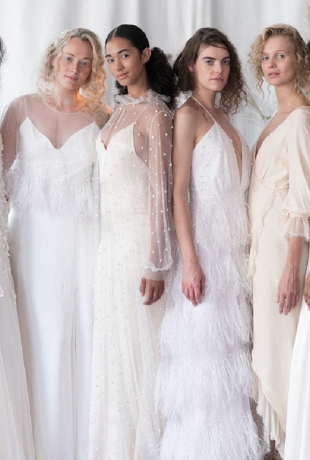 مجموعة الكسندرا كريسو.