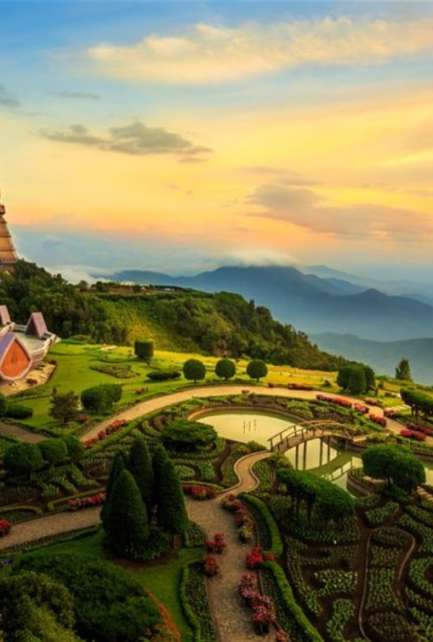 سوق بوابة شيانغ ماي