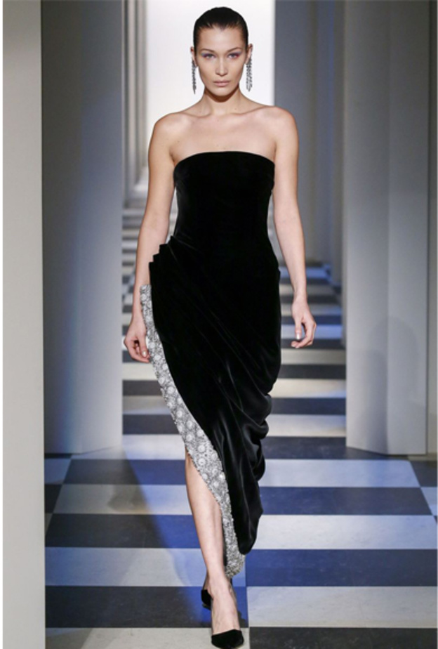 Lanvin فستان ناعم من الحرير اللؤلؤى من 