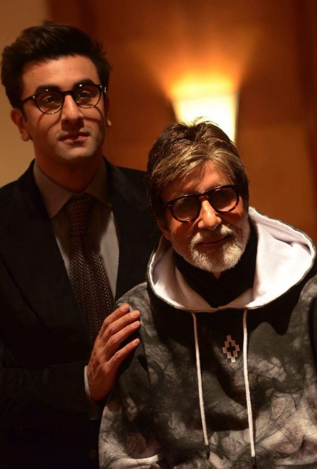 كاران جوهر يكشف مشاركة أميتاب باتشان في الفيلم