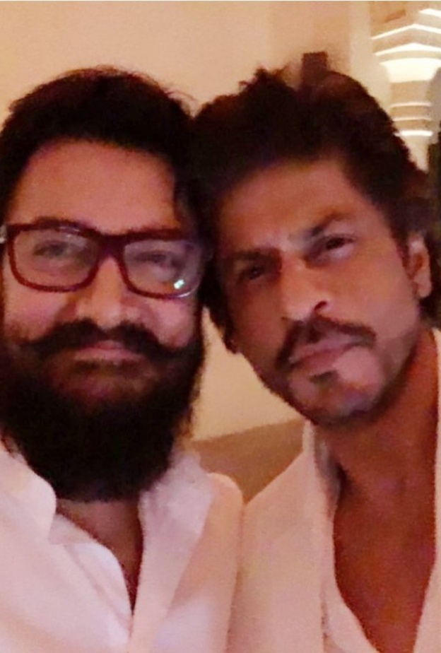 أبرز الاختلافات بين عامر خان و شاروخان