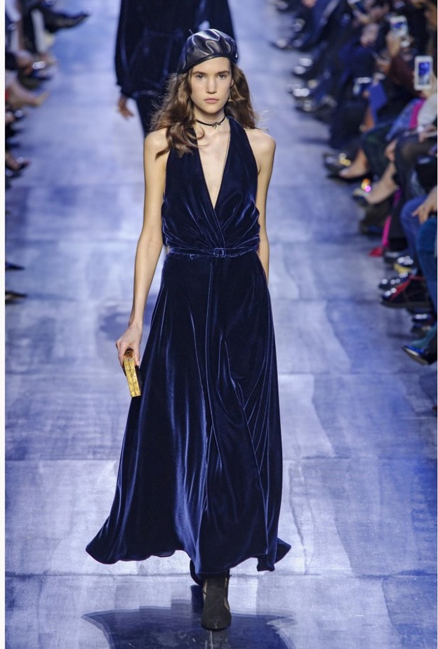 فساتين ناعمه للسهرات مع قصة الاوف شولدر من Cushnie et Ochs