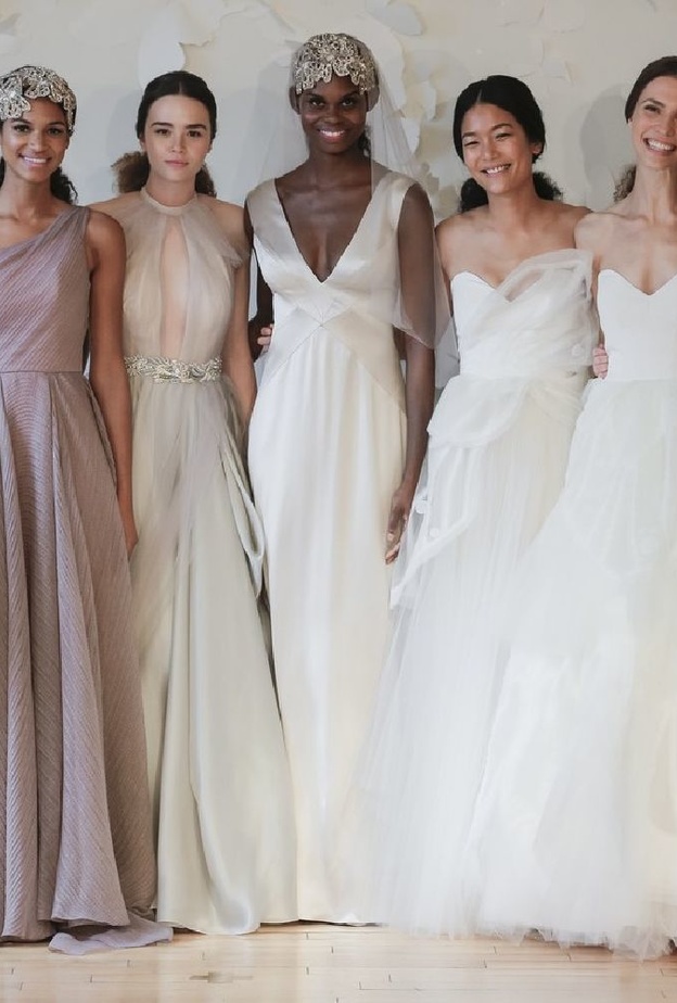 عرض كارول حنا في اسبوع الموضة العرائسي