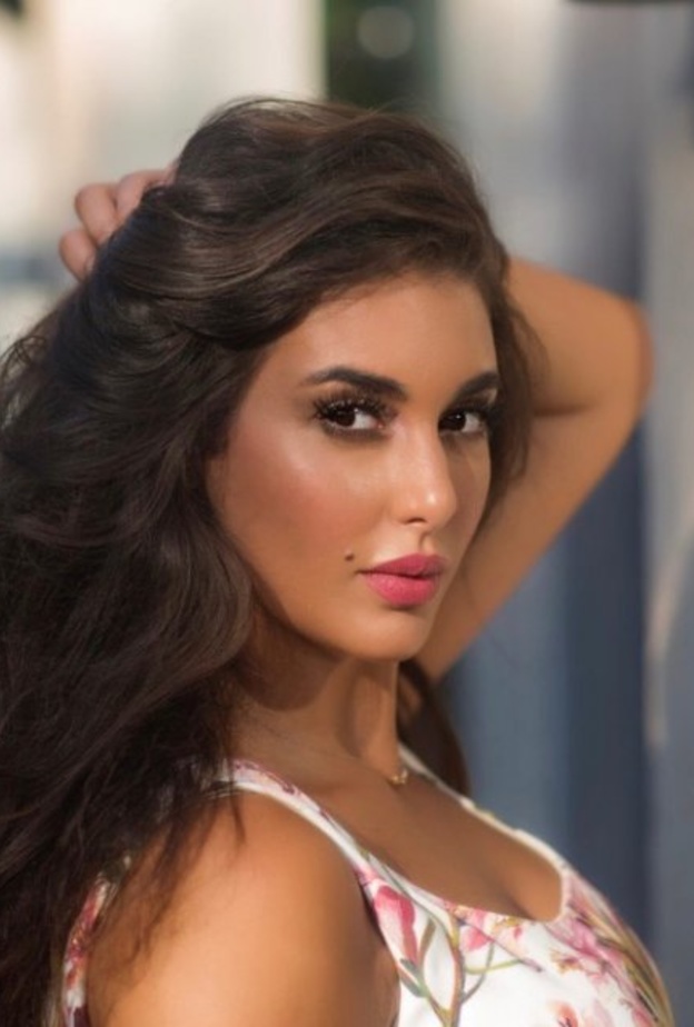 إطلالات ياسمين صبري الجديدة في المكياج