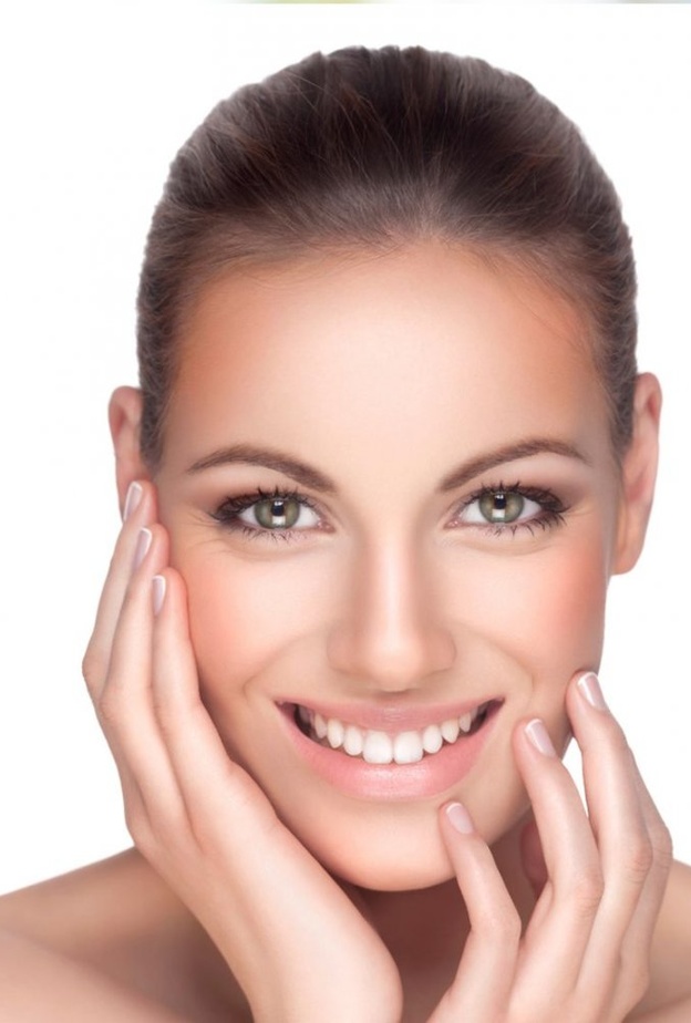 جربي مقشر اللوز ولاحظي الفرق