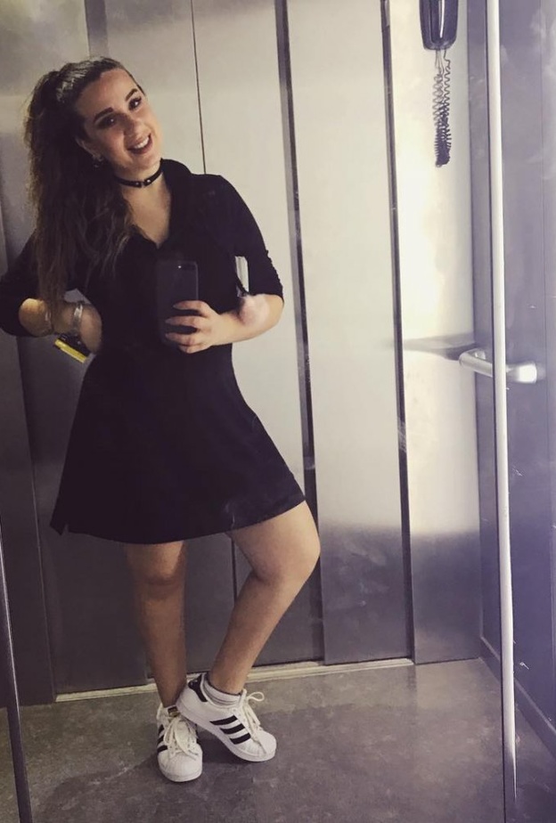 اسما شريف منير