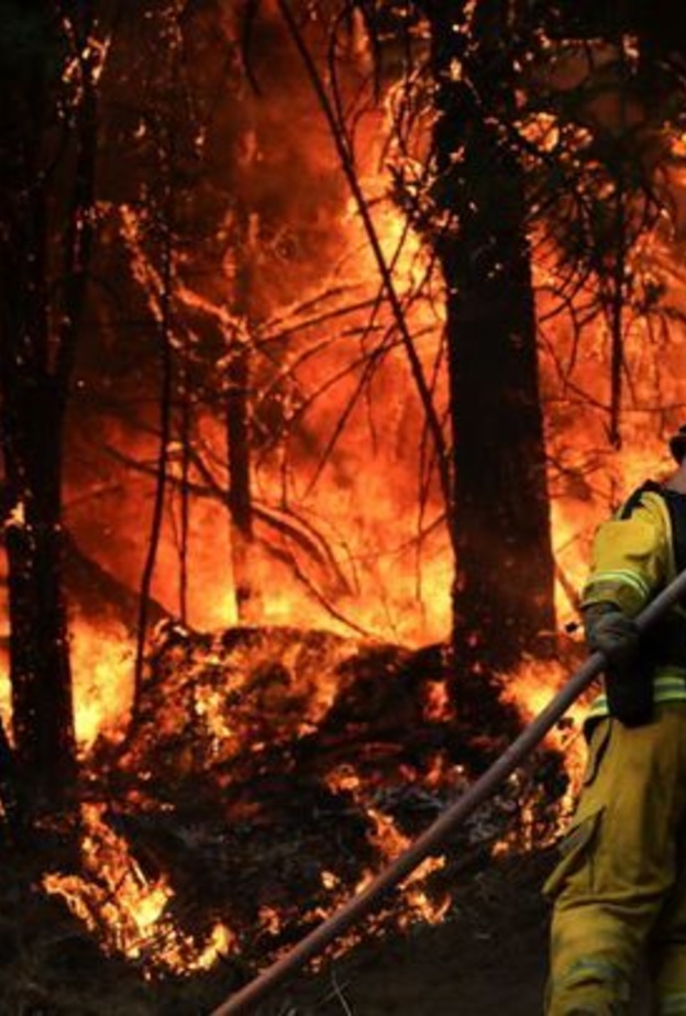 حرائق كاليفورنيا المستعرة تلتهم 5700 منزل