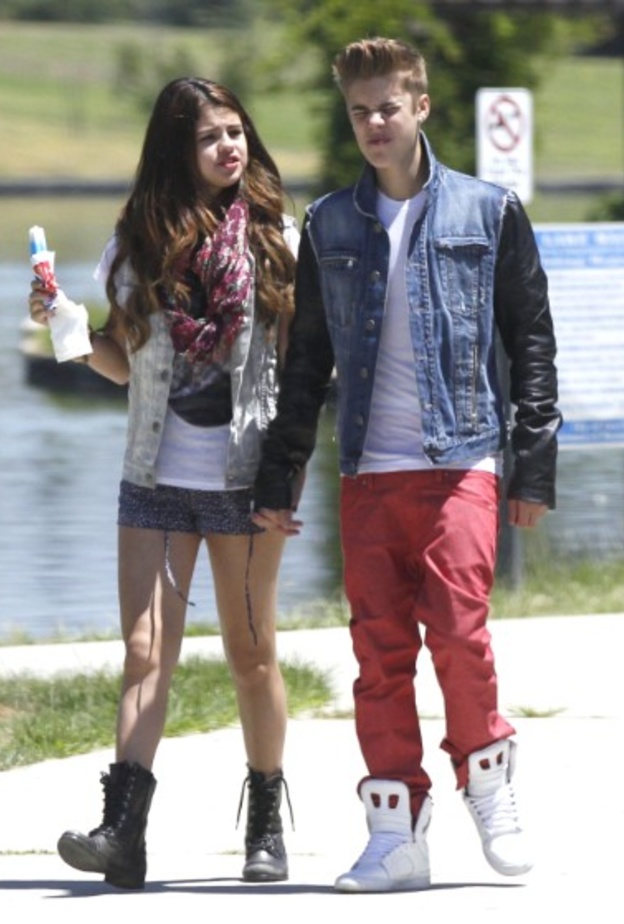 جاستن بيبر وسيلينا جوميز