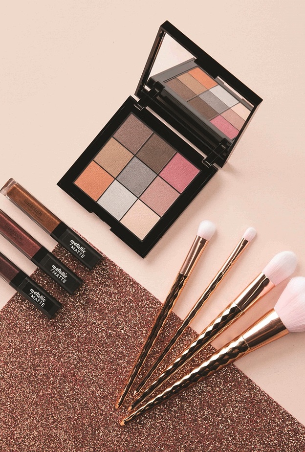 مجموعة Metallic Matte من Wow by Wojooh