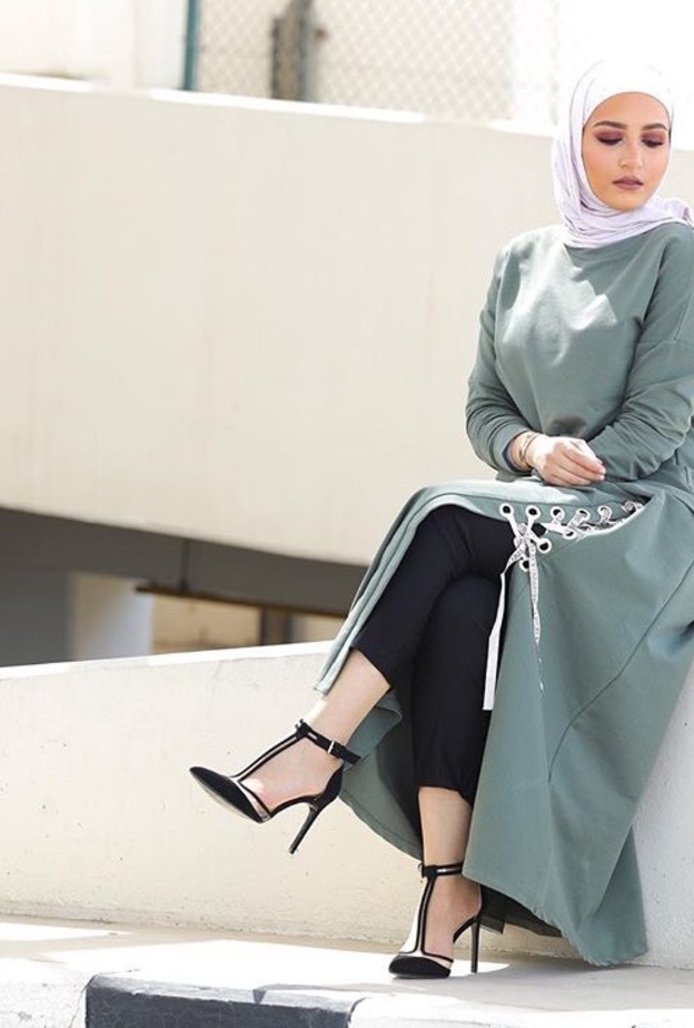 الأحمر اختيار المدونات الخليجيات 