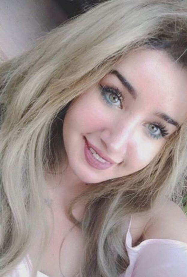 هنا الزاهد بدون مكياج