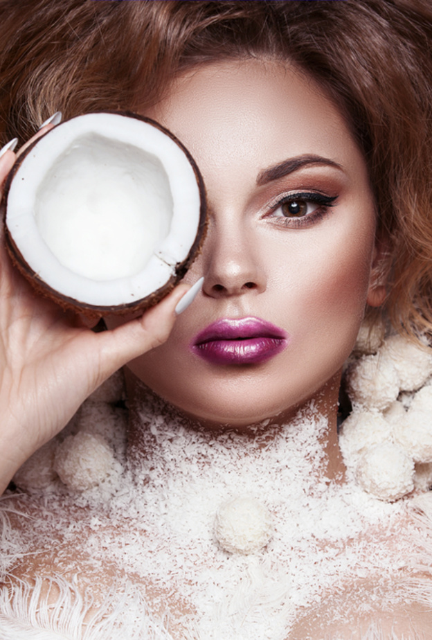 ماسك جوز الهند يمنحك شعرا كثيفا