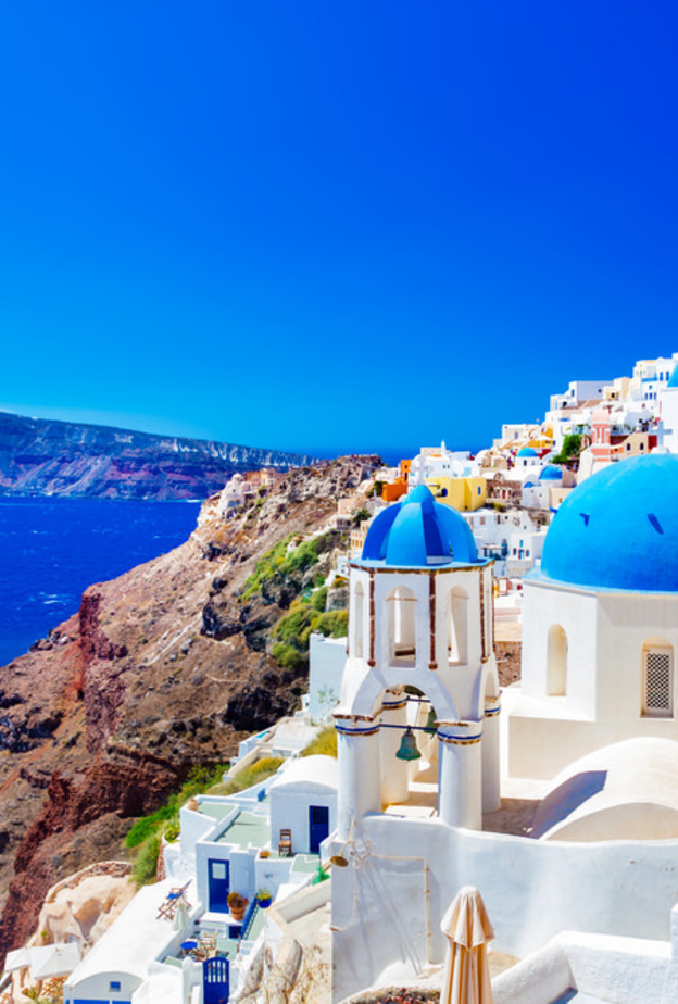 عروس الخريف تبحث عن اجمل وجهات رومانسية لقضاء شهر عسلها