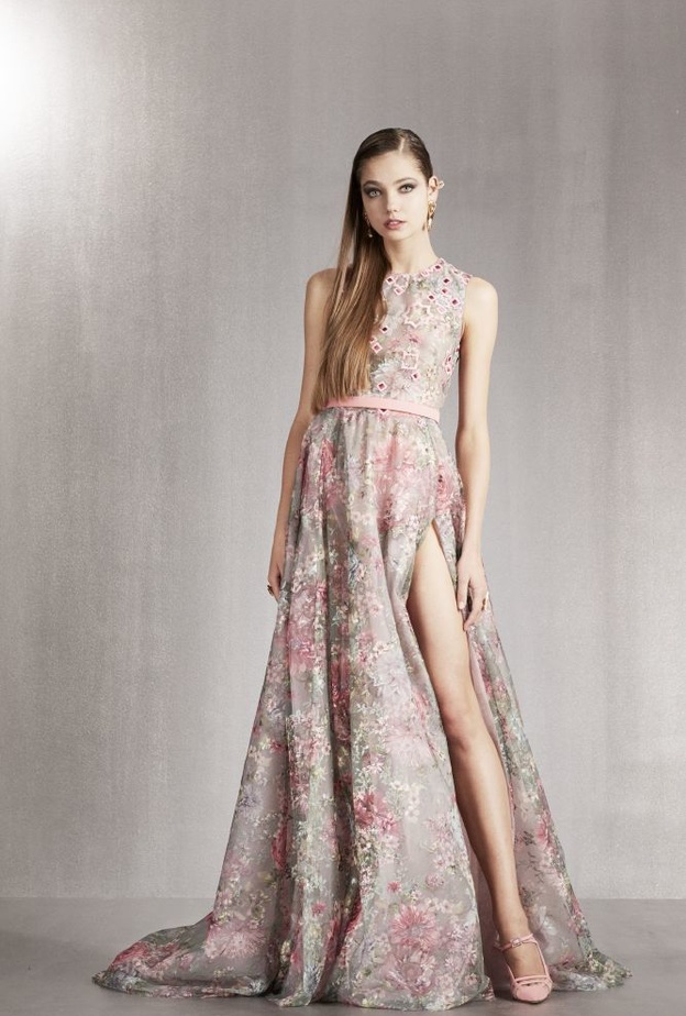 فستان زهري ناعم من جورج حبيقة