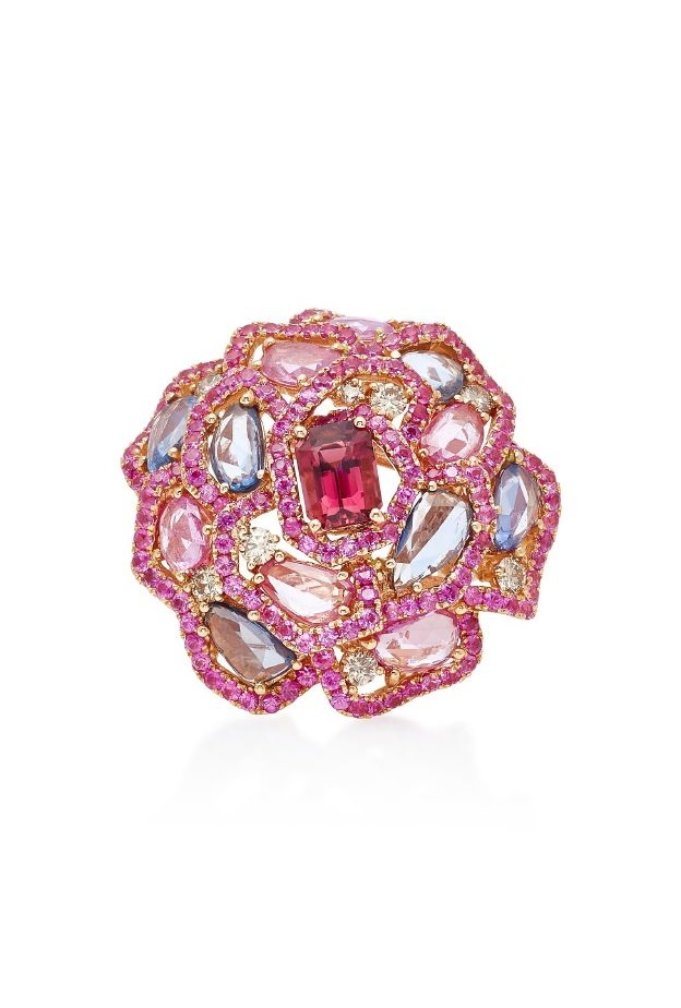 اسوارة من ستيفن ويبستر Stephen Webster.