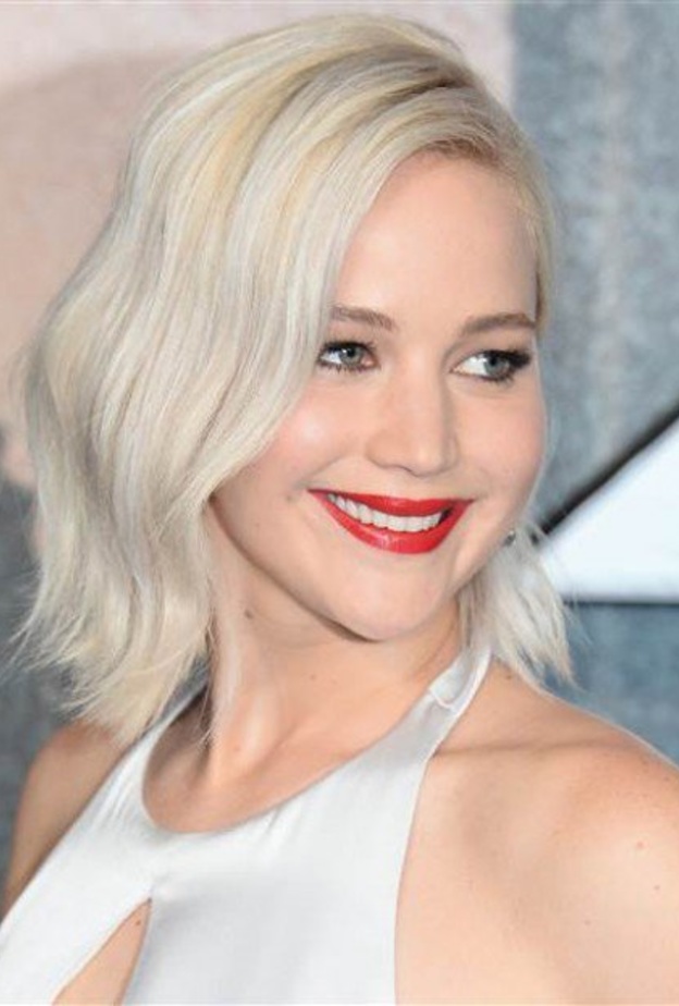 درجة الأشقر الأقرب إلى الكستنائي.