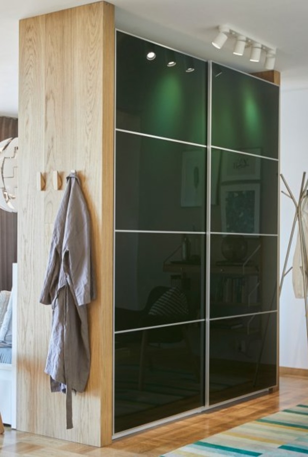 تصميم عصري و مميز لخزانة غرفة النوم الزنيقة