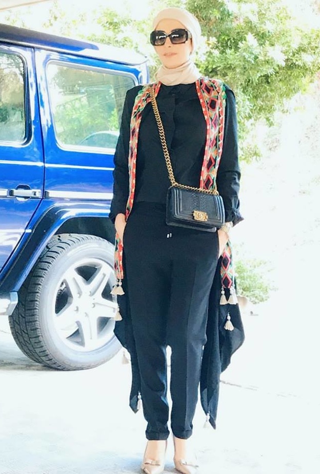 لفات حجاب فاخرة وعصرية بأسلوب امل حجازي