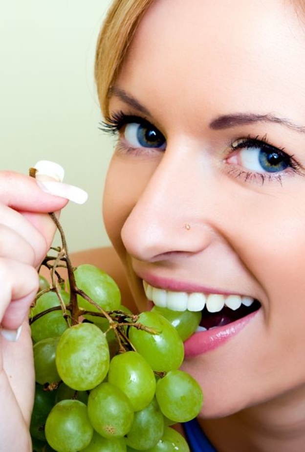  فوائد العنب أثناء الرجيم.