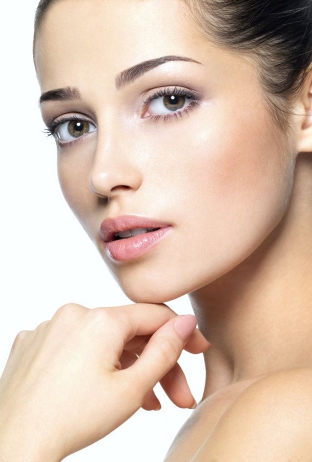 ننصخك بأن تختاري المنتاجات العضوية للعناية ببشرتك.