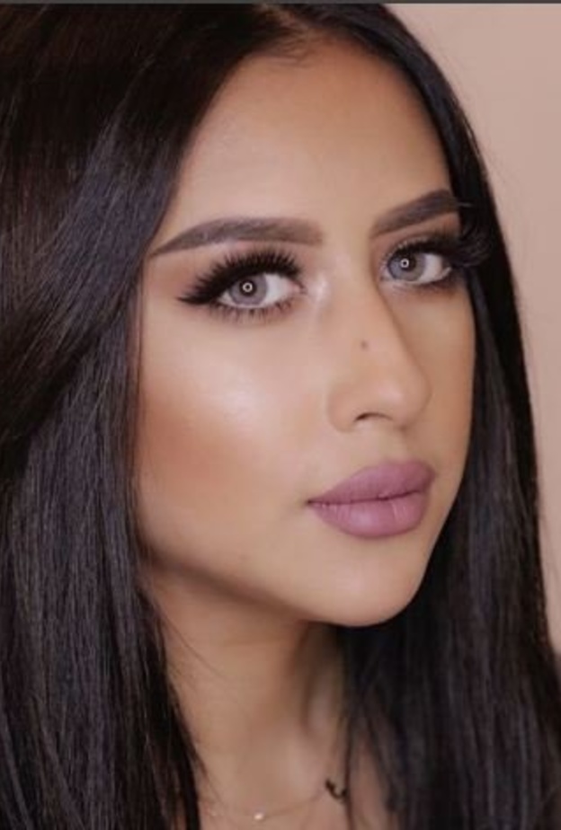 فرح الهادي وزفافها