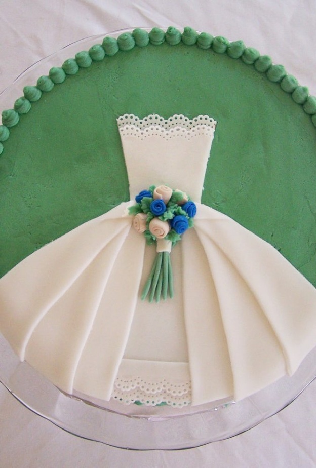 صور تورته زفاف على شكل فستان زفاف للعروس غير التقليدية و الجريئة