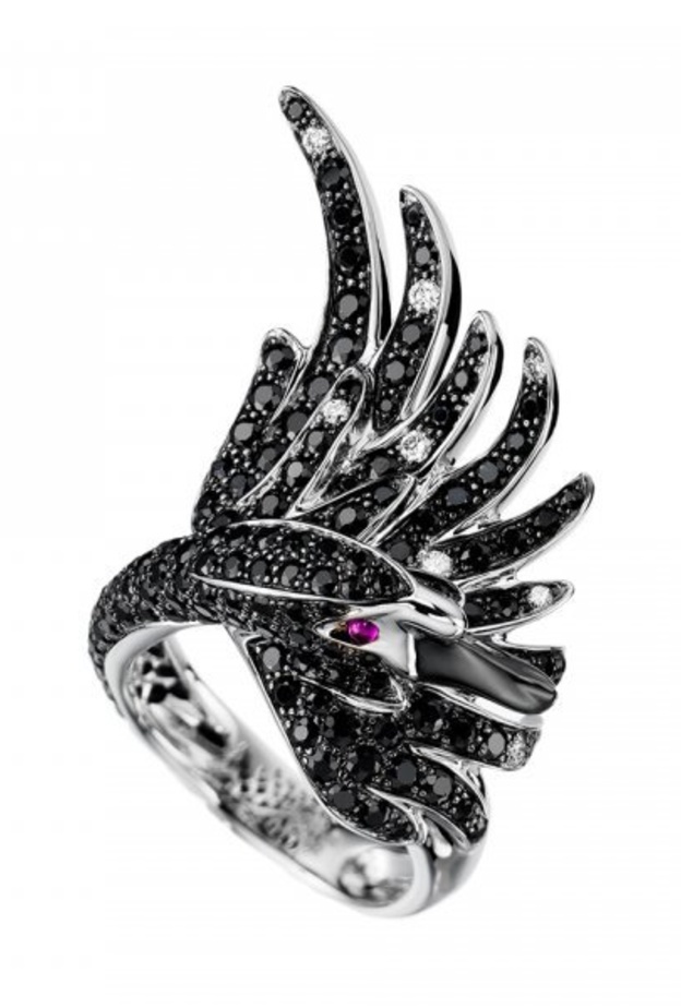 من بولغاري اسوارة من العقيق الاسود والماس.