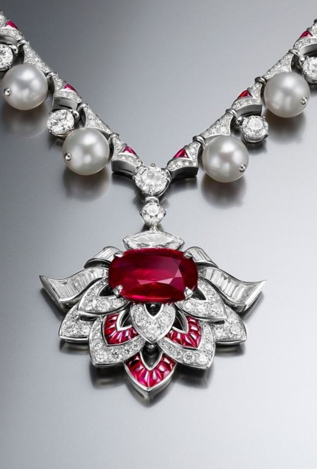 عقد من نيراف موديNirav Modi