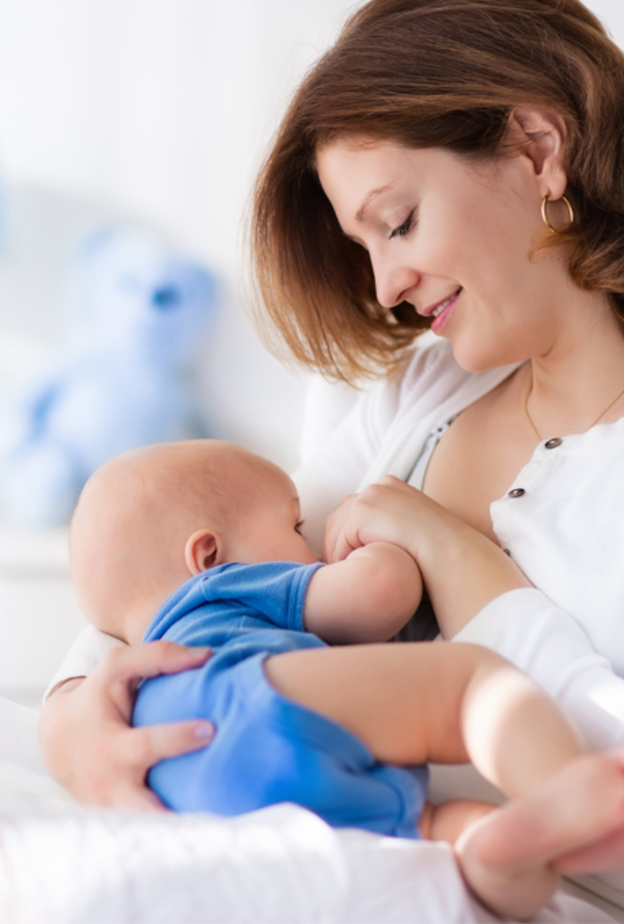 علامات شبع الطفل من الرضاعة الطبيعية