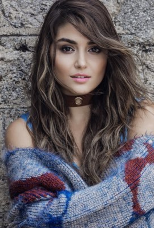 هانده إرتشيل نشرت صورة  بطبيعتها تماما